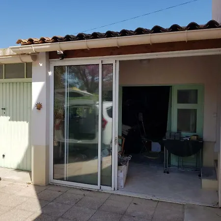 Location Maison Monteux Buitenkant foto
